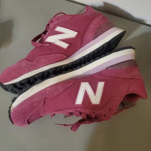 Rose Pink New Balance Womens 9 - Picture 1 of 5